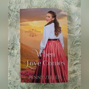 When Love Comes (Paperback)